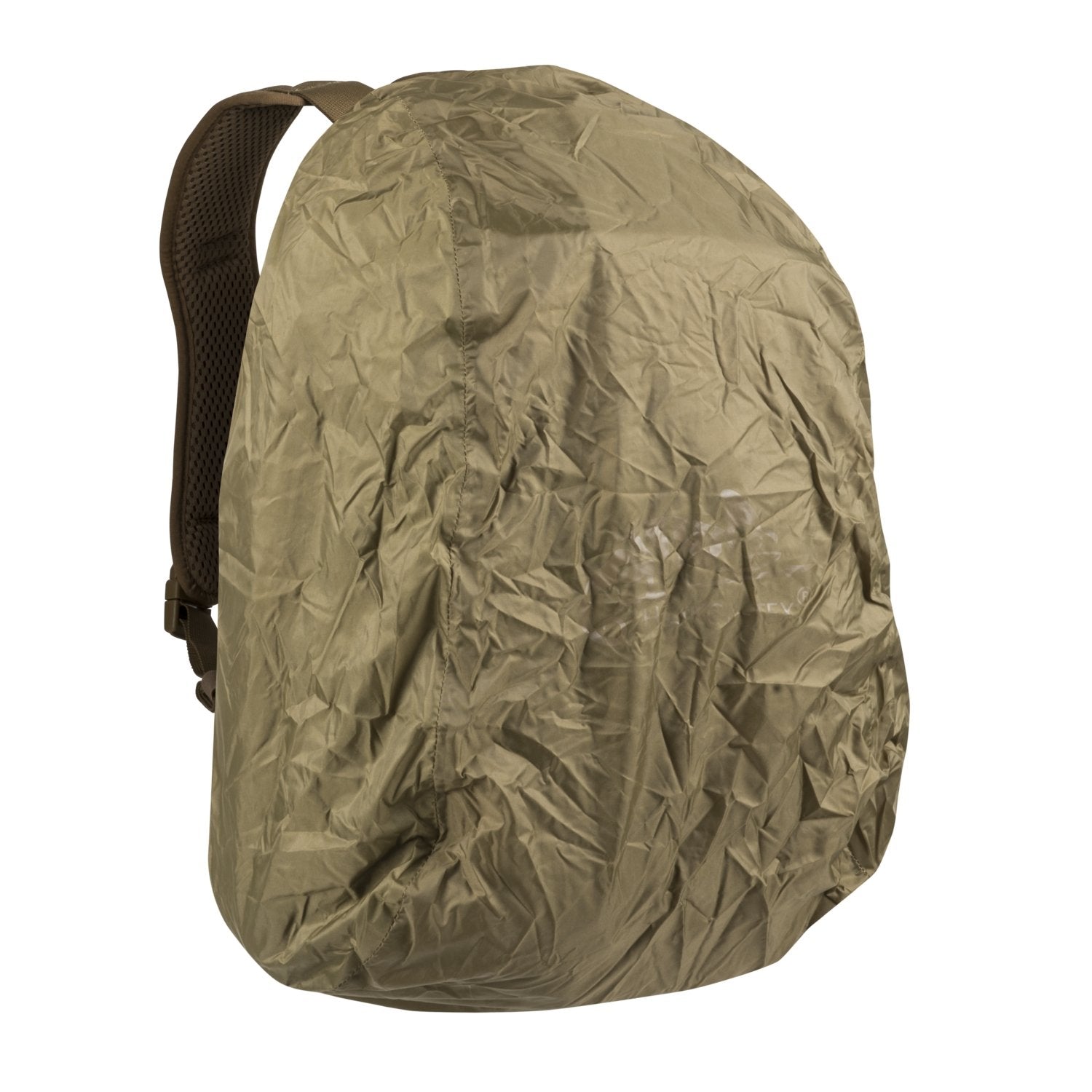 Der braune HELIKON-TEX Raider Backpack® wird größtenteils von einer zerknitterten hellbraunen Regenhülle verdeckt, die einen gepolsterten Schultergurt freilegt und seine robuste Bauweise und das vielseitige Einsatzsystem andeutet.