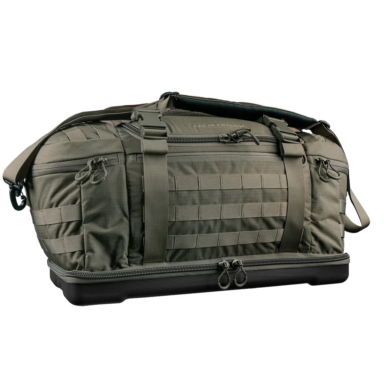 Die EBERLESTOCK Bang Bag ist ein olivgrüner taktischer Seesack aus robustem 500D-Nylon mit mehreren Reißverschlussfächern, Gurtband für Befestigungen, stabilen Griffen, einem verstellbaren Schultergurt und einem harten schwarzen Boden - perfekt für den Einsatz als Range Bag.
