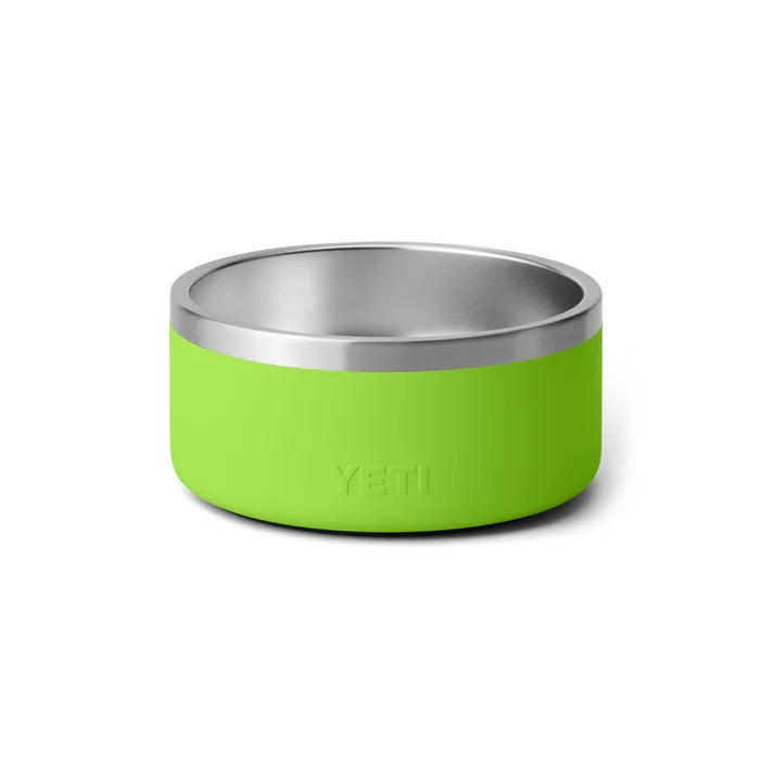 Ein leuchtend venomgrüner YETI® Hundenapf Boomer™ 4 mit dezentem YETI-Branding an der Seite wird auf weißem Hintergrund als rutschfester Edelstahlnapf für Hunde gezeigt.