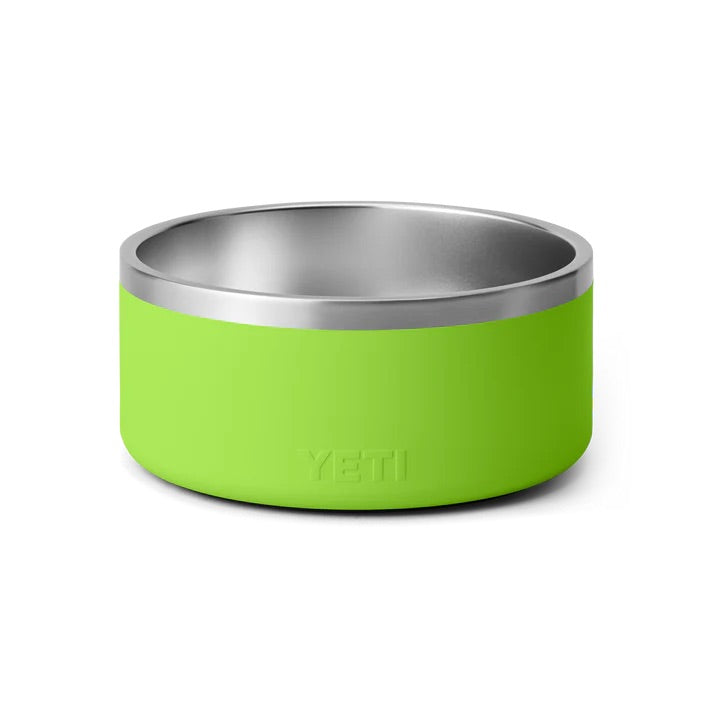 Der YETI® Hundenapf Boomer™ 8 - Venom hat ein leuchtend grünes Äußeres, ein robustes Innenleben aus rostfreiem Stahl und ein eingeprägtes "YETI"-Logo - ein moderner und robuster Napf, der perfekt für Ihr Haustier ist.