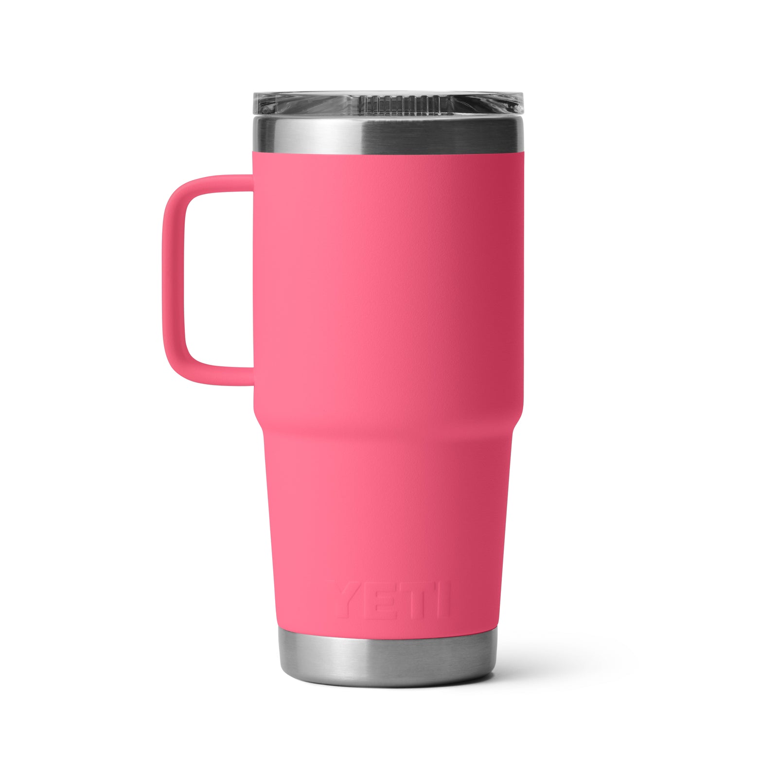 Der YETI® Reisebecher Rambler 20 Oz in Tropical Pink verfügt über einen Griff, einen Edelstahlrand und einen durchsichtigen Kunststoffdeckel - ideal als auslaufsicherer Becher für Ihre Abenteuer. Abgebildet vor einem weißen Hintergrund.