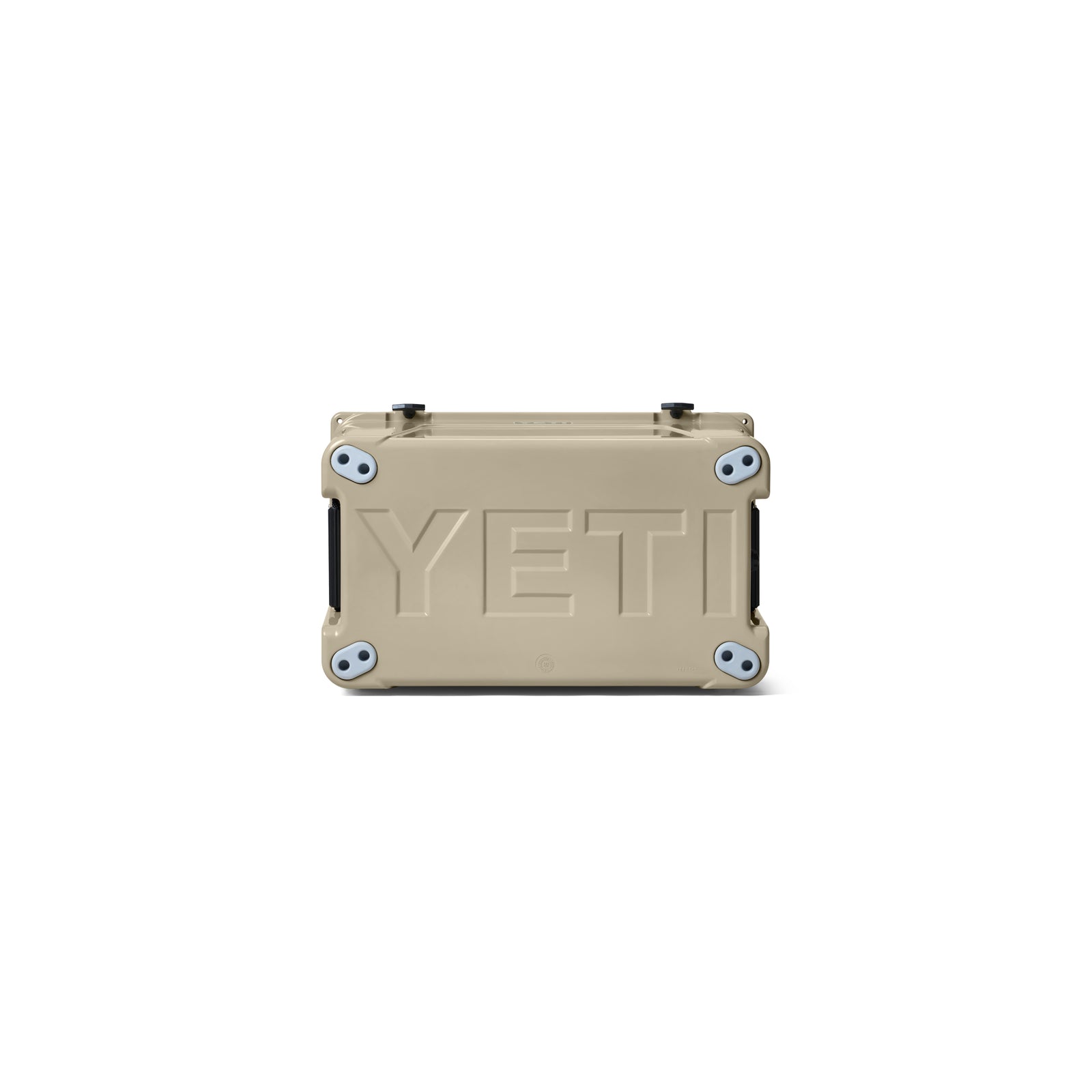 Eine YETI®-Kühlbox „Tundra 105“ in der Farbe „Tan“ ist flach liegend abgebildet, mit dem geprägten YETI-Markennamen auf dem Deckel, vier Verschlüssen und schwarzen Griffen an jeder Seite – perfekt für Ihr nächstes Outdoor-Abenteuer.