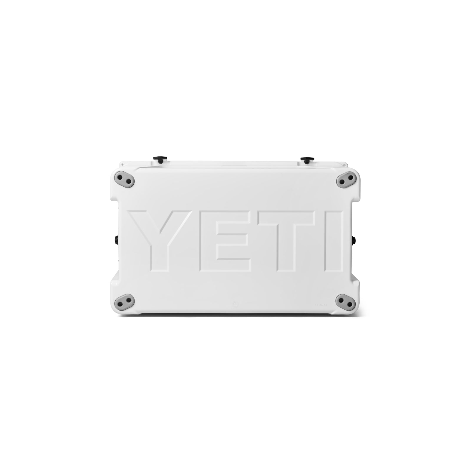 Eine Vorderansicht der YETI®-Kühlbox „Tundra 210“ – Weiß zeigt ihre rechteckige Form mit vier abgerundeten Eckpuffern, zwei sichtbaren Verschlüssen und dem Markennamen „YETI“, der in großen Buchstaben deutlich geprägt ist. Der Hintergrund ist schlicht weiß.