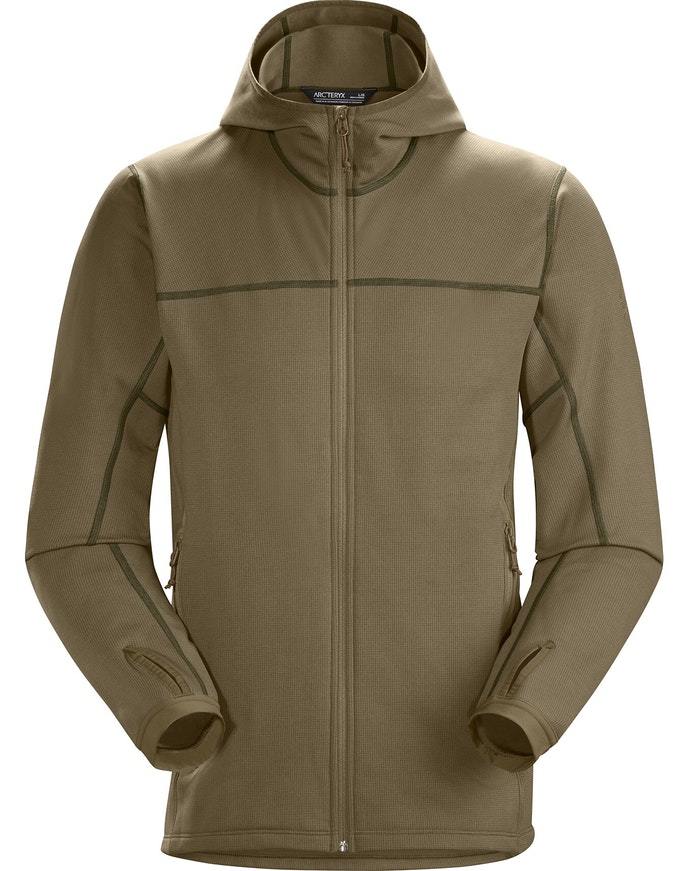 Der ARC'TERYX LEAF Naga Hoody Full Zip Gen2.1 in Crocodile verfügt über einen Frontreißverschluss, lange Ärmel, zwei Seitentaschen mit Reißverschluss, minimale Nähte und dezent strukturiertes POLARTEC Fleece für Komfort und Stil.