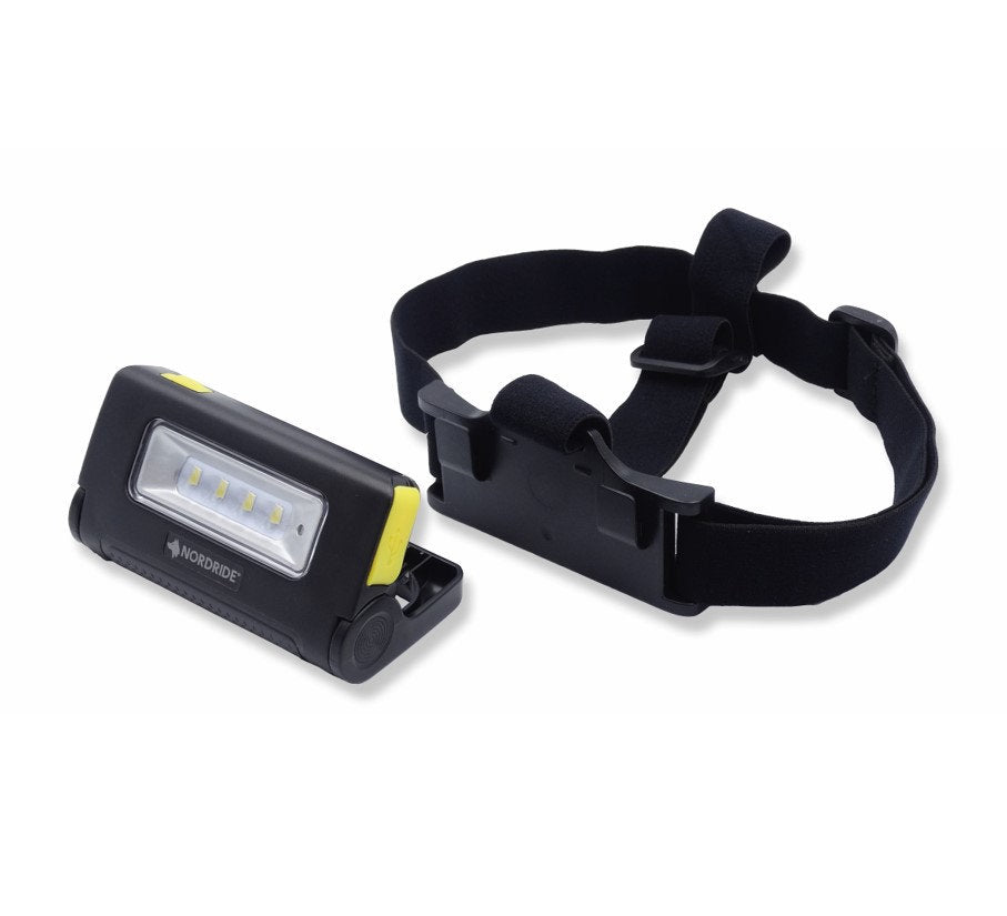 Eine schwarze Nordride Strinlampe Duo von NORDRIDE mit einem gelben Einschaltknopf ist neben dem verstellbaren schwarzen Kopfband auf weißem Hintergrund zu sehen.