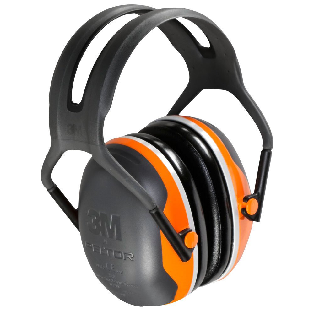 Der 3M Peltor Gehörschutz X4A hat ein schwarzes Kopfband, ein schwarz-oranges Design und bietet einen hervorragenden Gehörschutz mit einem SNR von 33 dB.
