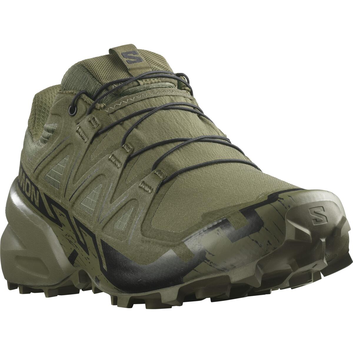 Der Salomon SPEEDCROSS 6 FORCES - Ranger Green von SALOMON FORCES hat eine robuste, strukturierte Sohle, schwarze Akzente, ein sicheres Schnürsystem und ein atmungsaktives Mesh-Obermaterial - ideal für Outdoor-Aktivitäten und bequem für breite Füße.