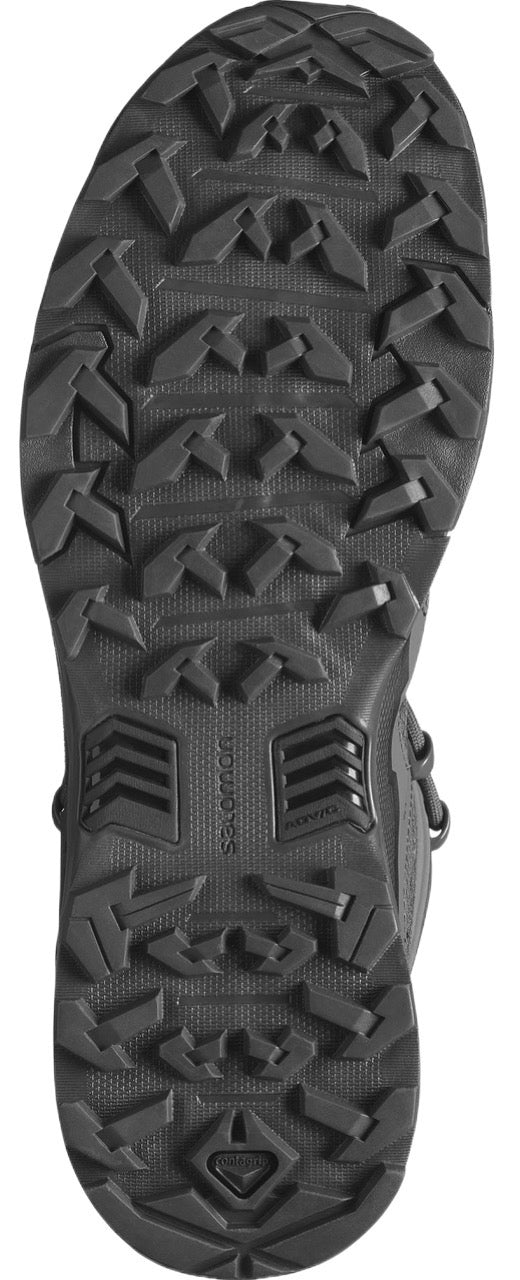 Nahaufnahme der Sohle des SALOMON FORCES X ULTRA FORCES MID GTX - Wolf, mit aggressivem, multidirektionalem Profil für Traktion in unwegsamem Gelände und wasserdichtem GORE-TEX Schutz.
