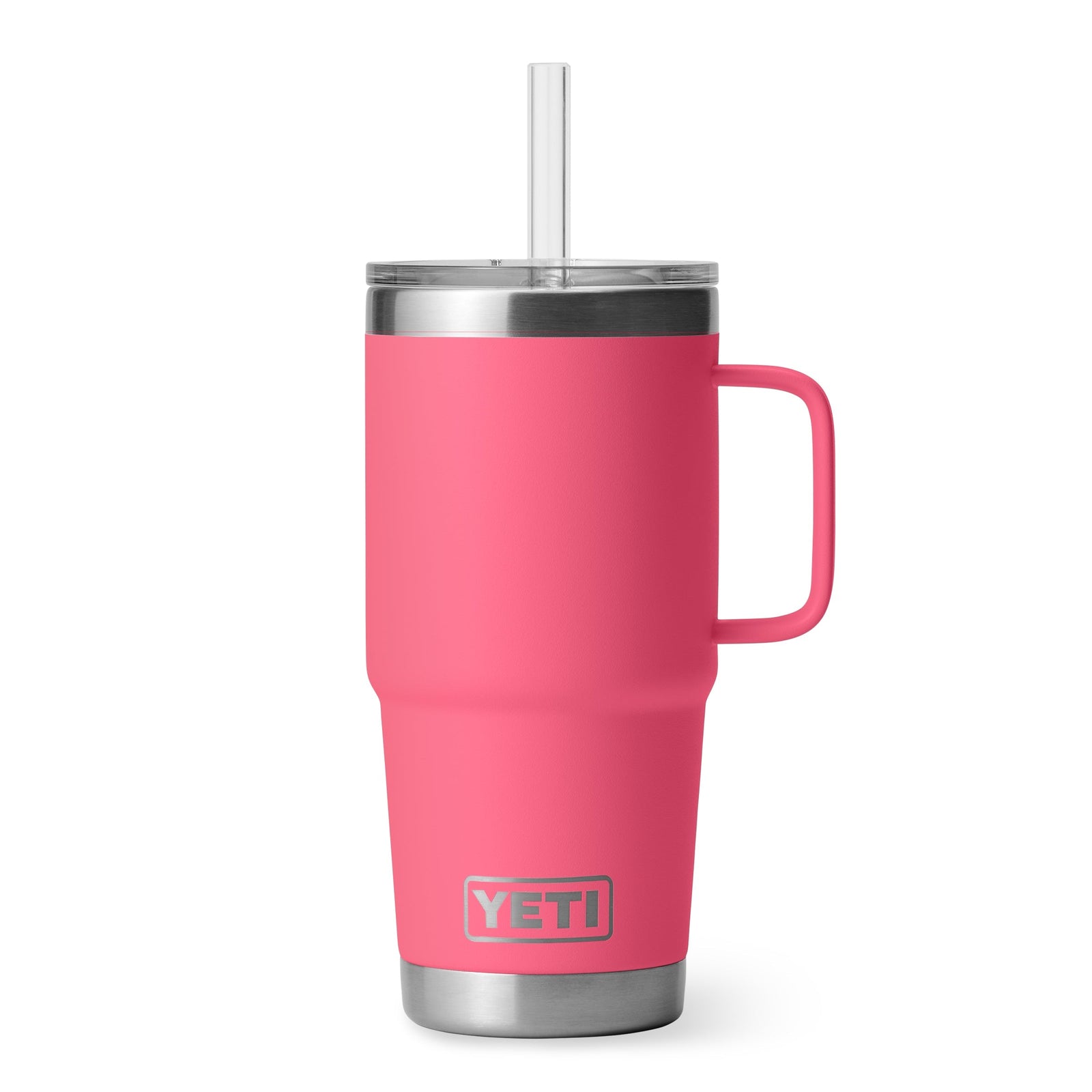 Der YETI® Becher Rambler 25 Oz Straw Mug in Tropical Pink mit Henkel, Edelstahlboden, durchsichtigem Deckel und Strohhalm wird vor einem weißen Hintergrund präsentiert.