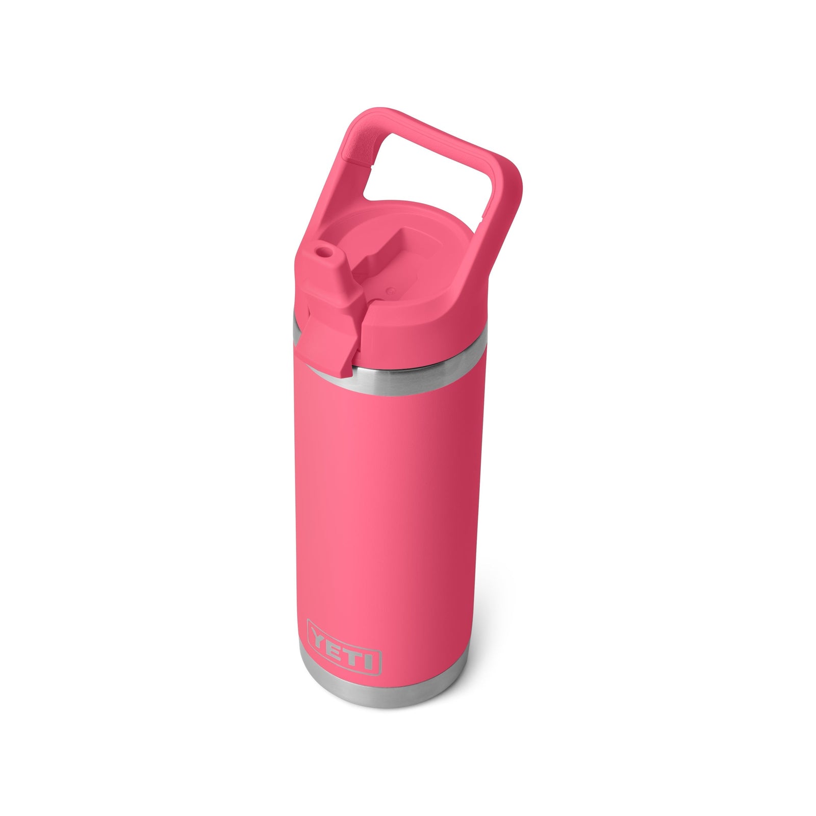 Die YETI® Flasche Rambler 18 Oz Straw Bottle in Tropical Pink ist eine auslaufsichere, isolierte Wasserflasche aus Edelstahl mit Flip-Top-Deckel, stabilem Griff und dem kultigen YETI-Logo am Boden.