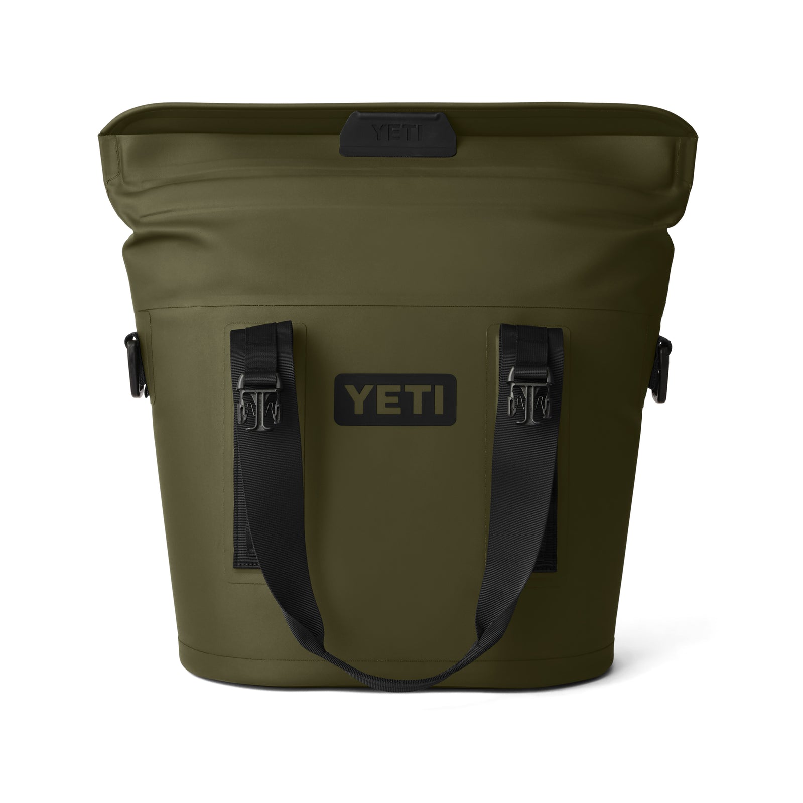 Die YETI® Hopper M15 Soft Cooler in Olive verfügt über schwarze Griffe und Schnallen, ein zentriertes rechteckiges YETI-Logo auf der Vorderseite, MagShield Access, einen breiten Reißverschluss und ein robustes, strukturiertes Design.
