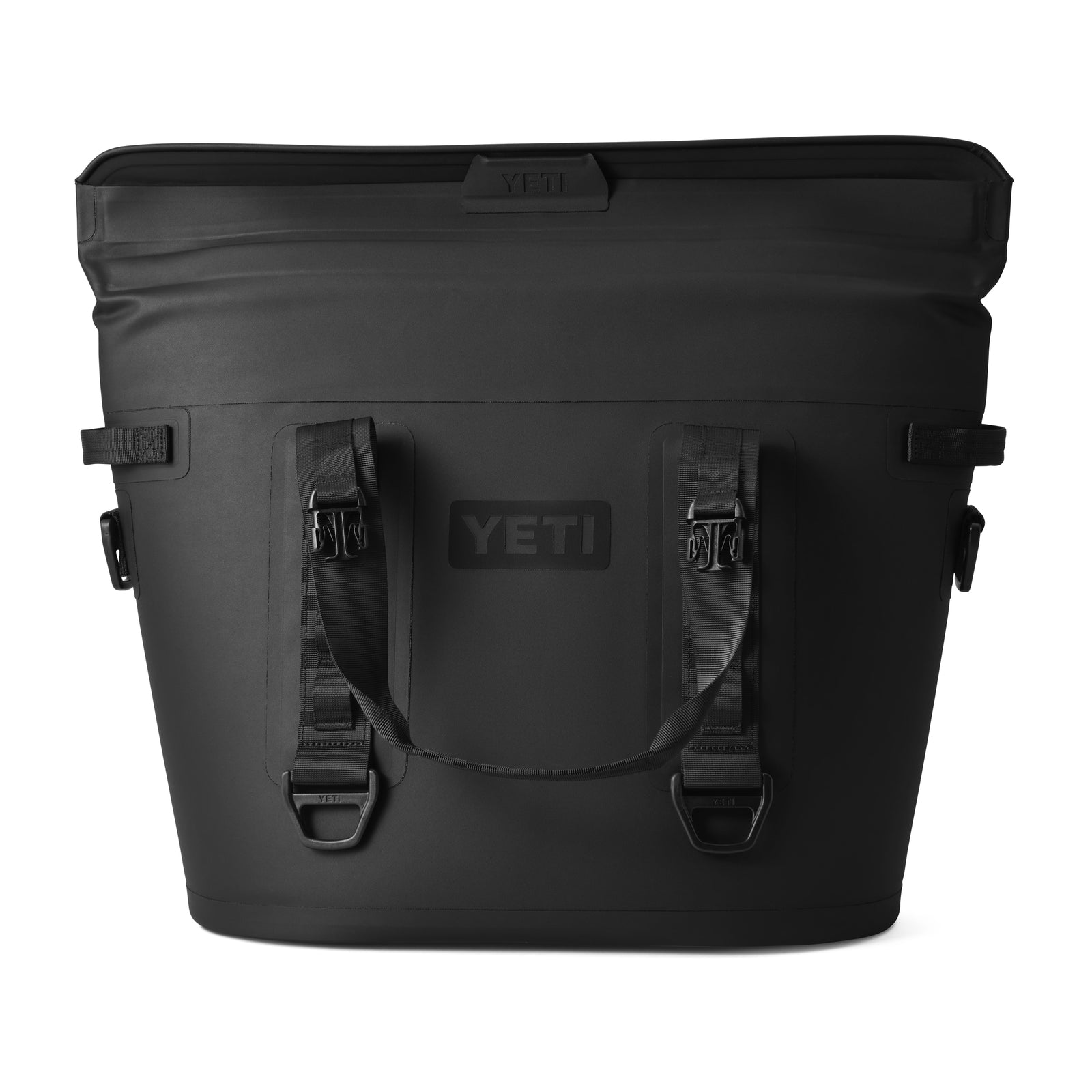 Die YETI® Hopper M30 Soft Cooler in Schwarz von YETI ist eine Soft-Side-Kühltasche mit Schulterriemen, seitlichen Griffen und einem Deckel mit Reißverschluss, der aufrecht auf weißem Hintergrund abgebildet ist.
