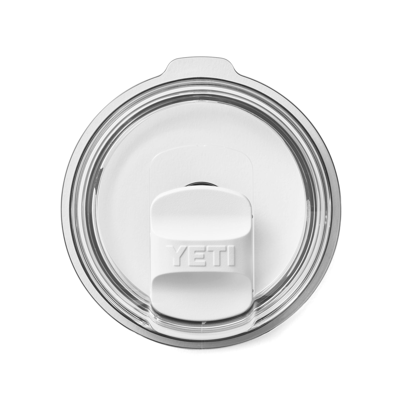 Abgebildet ist ein durchsichtiger, runder YETI-Becherdeckel mit weißem MagSlider-Deckel und geprägtem YETI-Logo - ideal zur Verwendung mit dem YETI® Magslider Pack in Navy, Seafoam und White.