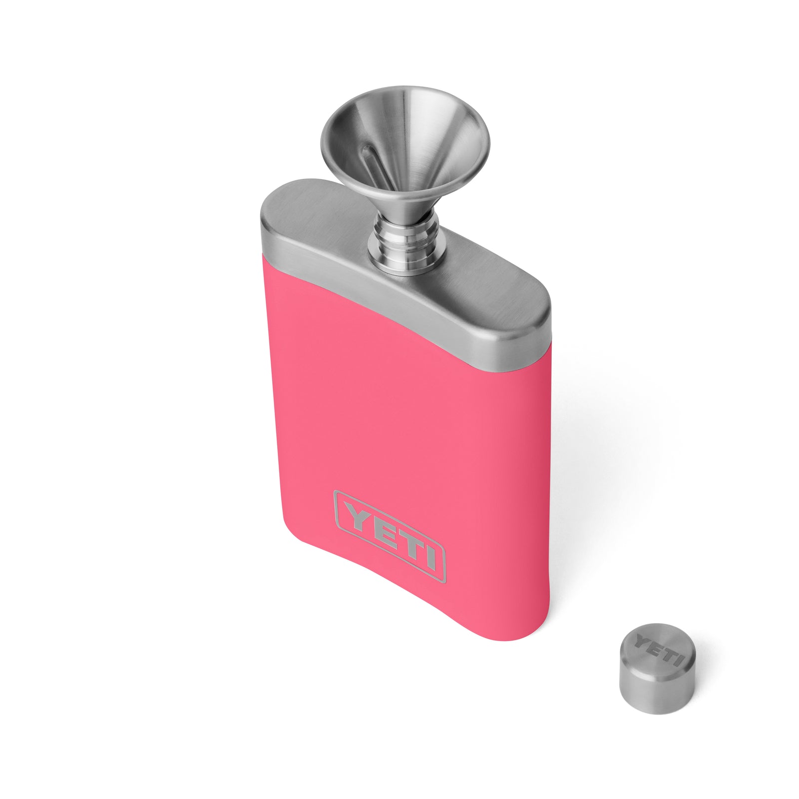Die YETI® Rambler Flask in Tropical Pink aus 18/8-Edelstahl verfügt über einen silbernen Deckel und Trichter mit abnehmbarem Verschluss, alles auf weißem Hintergrund.