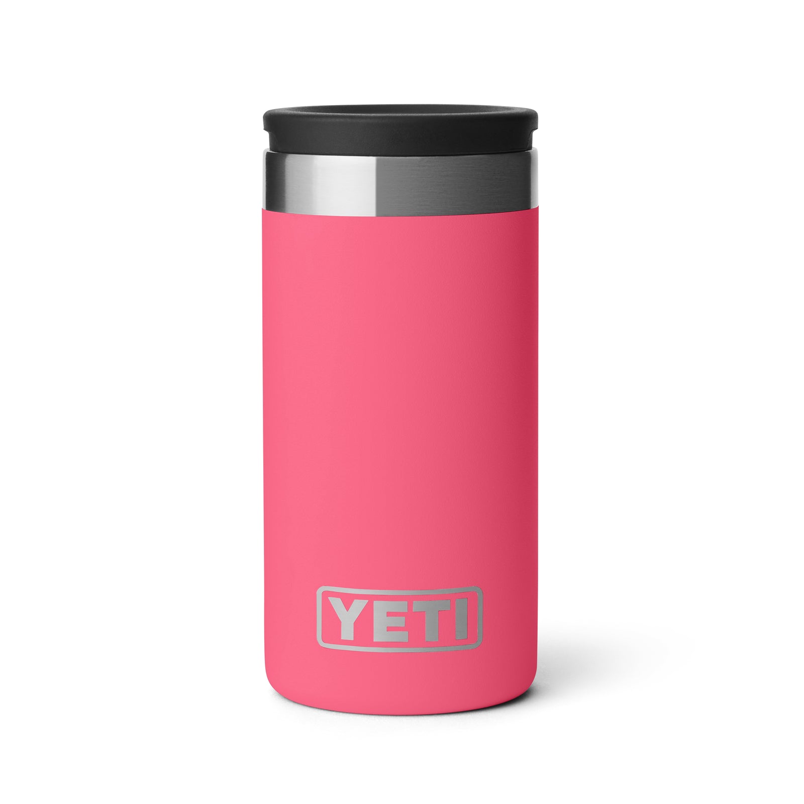Der YETI® Rambler Schnapsbecher in Tropical Pink mit schwarzem Deckel und silbernen Akzenten steht vor weißem Hintergrund-perfekt als vakuumisolierter Becher oder stilvoller YETI Schnapsbecher.