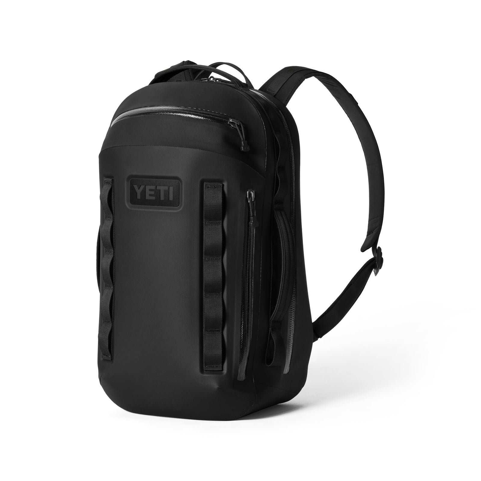 Der YETI® Rucksack Cayo™ 25L in Schwarz zeichnet sich durch ein minimalistisches Design, ein geräumiges Hauptfach mit Reißverschluss, vertikale Reißverschlüsse an der Vorderseite, gepolsterte Schultergurte und das YETI-Logo auf der Vorderseite aus.