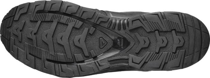 Nahaufnahme des Salomon XA FORCES GTX - Black von SALOMON FORCES mit seiner robusten Sohle mit tiefen Rillen und kantigem Profil für hervorragenden Grip und Traktion.