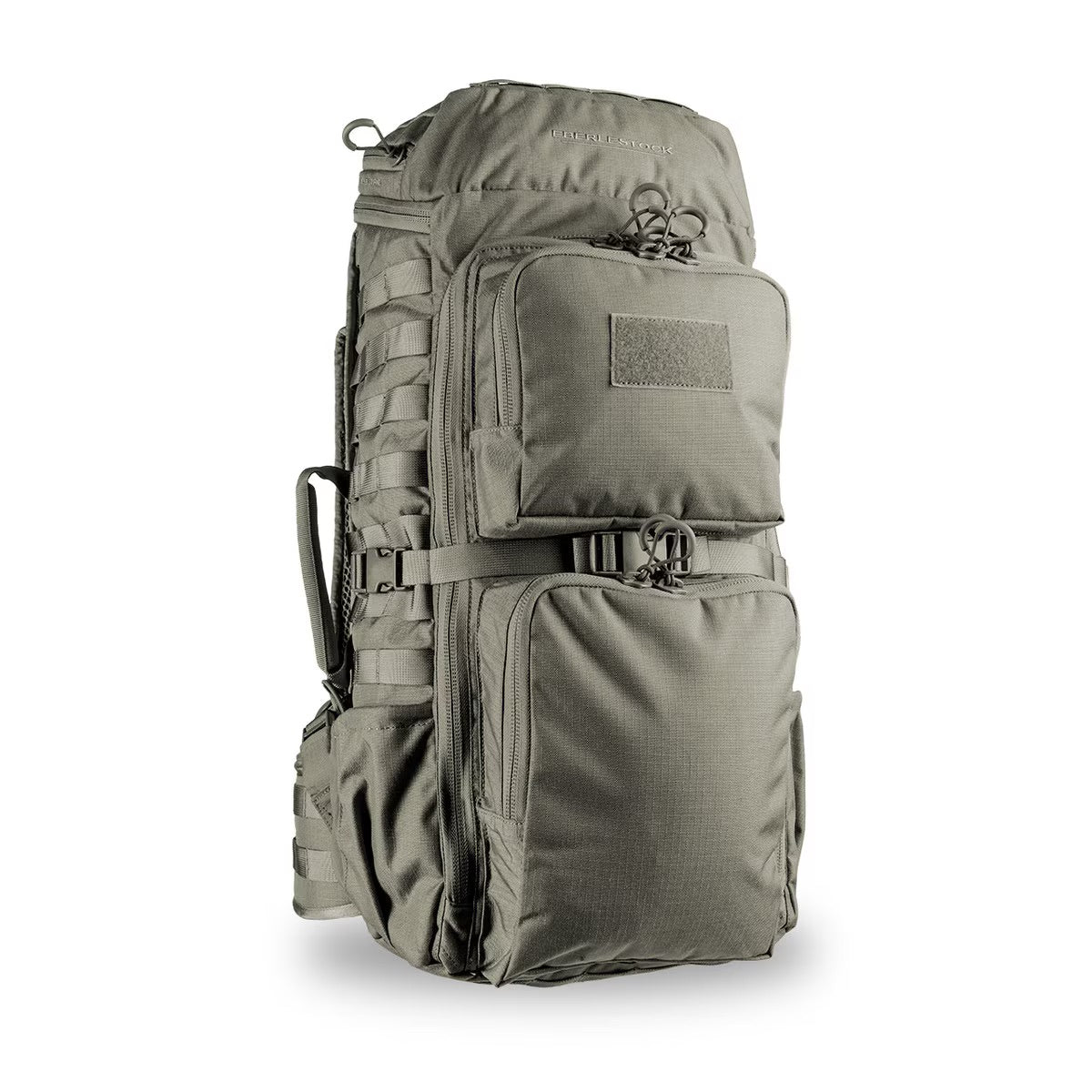 Der EBERLESTOCK FAC Track Rucksack in Military Green verfügt über mehrere Reißverschlussfächer, Seitenriemen und einen Tragegriff für Outdoor-Abenteuer und taktische Einsätze.