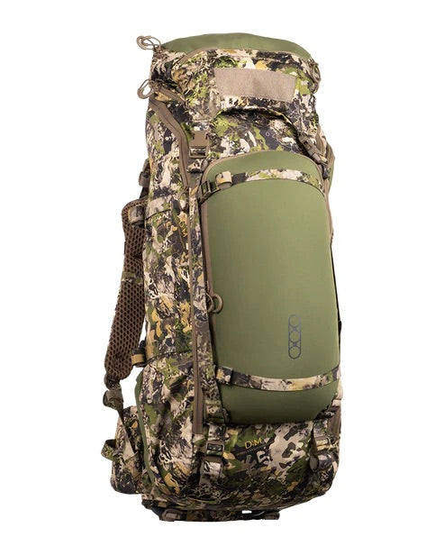 Der EBERLESTOCK Brute 4500 ist ein großer, getarnter Jagdrucksack mit mehreren Fächern, Riemen und einem gepolsterten Schultergurt - ideal für den Outdoor-Einsatz und das Tragen schwerer Ausrüstung.