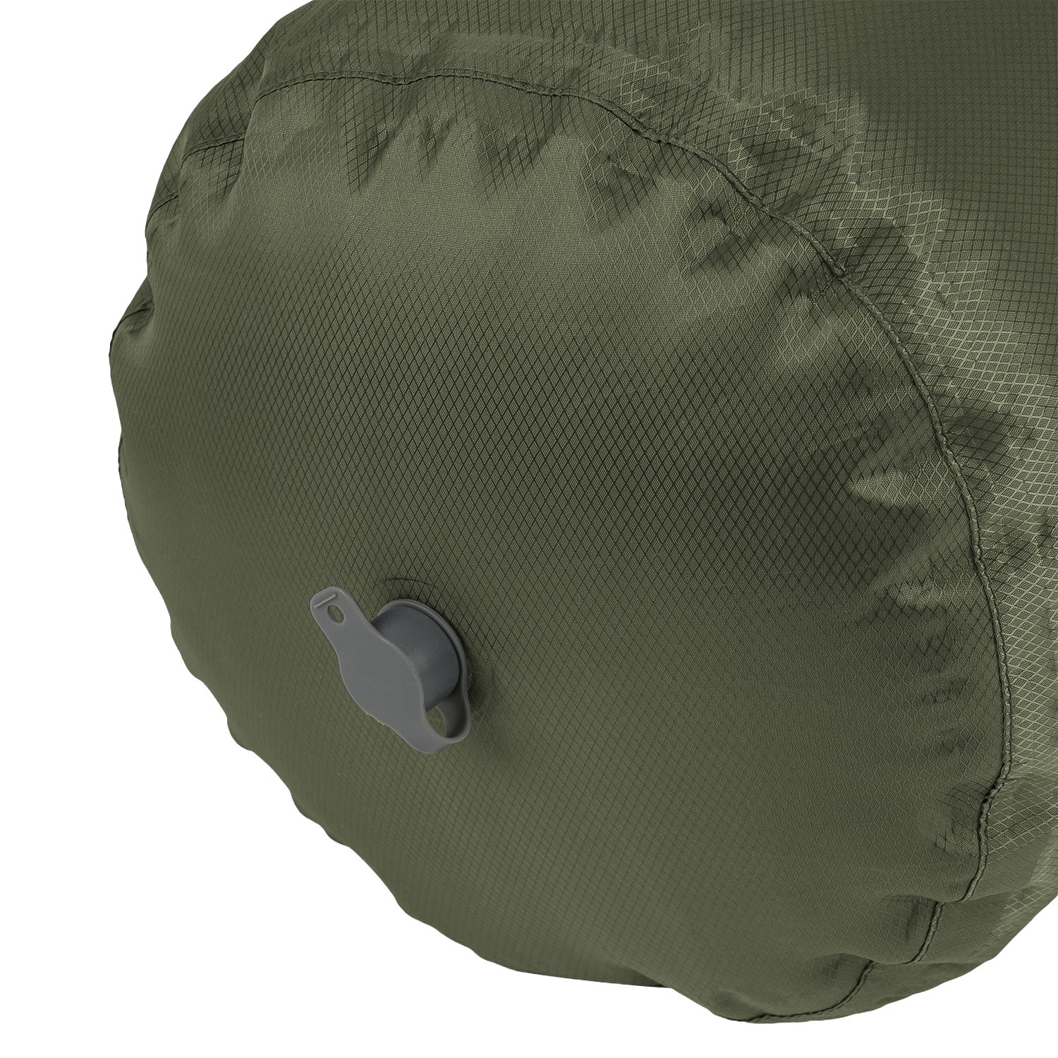 Nahaufnahme eines olivgrünen aufblasbaren Campingkissens aus Ripstop-Nylon mit grauem Drehventil - ideal zum einfachen Aufblasen mit dem Highlander Puff Sack Inflation Drybag von HIGHLANDER FORCES.