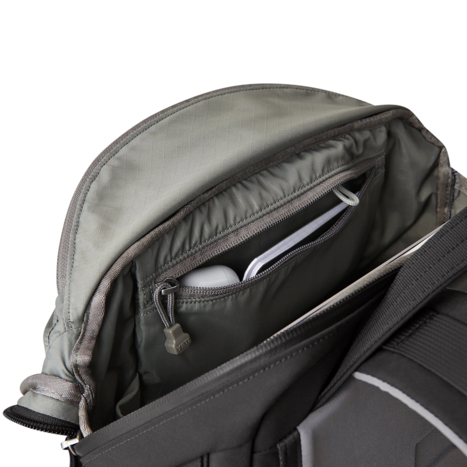 YETI® Rucksack Crossroads® 22L - Black
