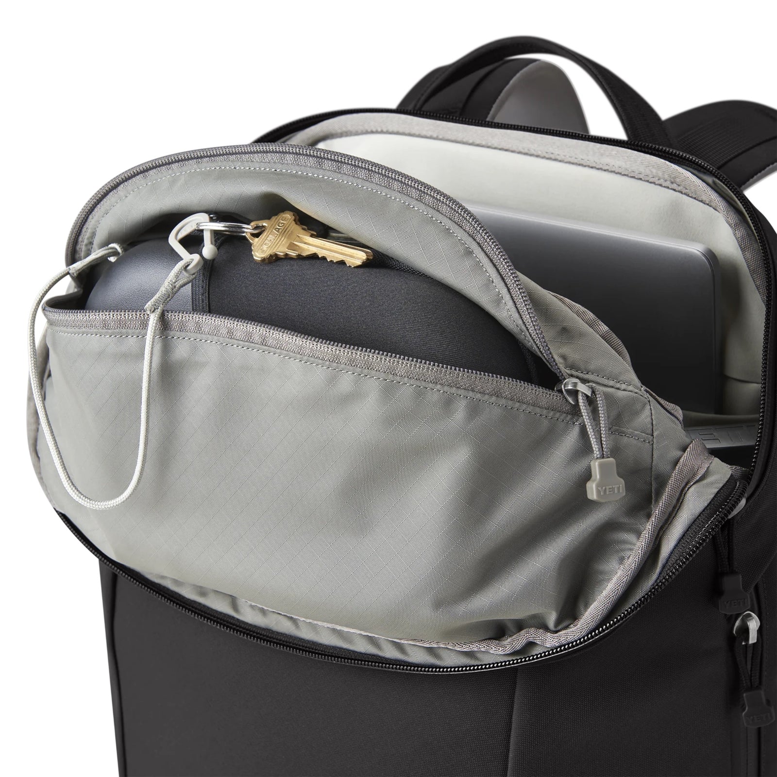 YETI® Rucksack Crossroads® 22L - Black