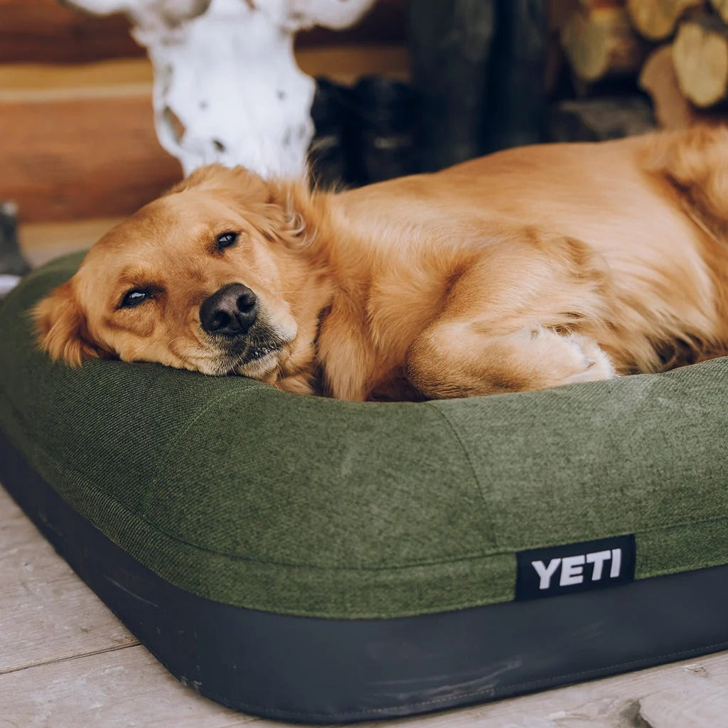 YETI® Boomer Hundebett Large - Olive