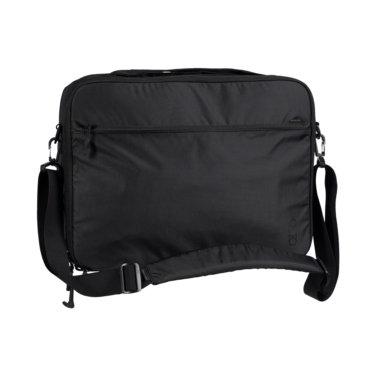 Die EBERLESTOCK Fade Brief ist eine schwarze Laptop-Aktentasche mit einem Reißverschlussfach auf der Vorderseite, einem verstellbaren, gepolsterten Schultergurt und einem minimalistischen Design, das auf einem schlichten weißen Hintergrund abgebildet ist - perfekt für den zivilen Polizeidienst oder das tägliche Pendeln.