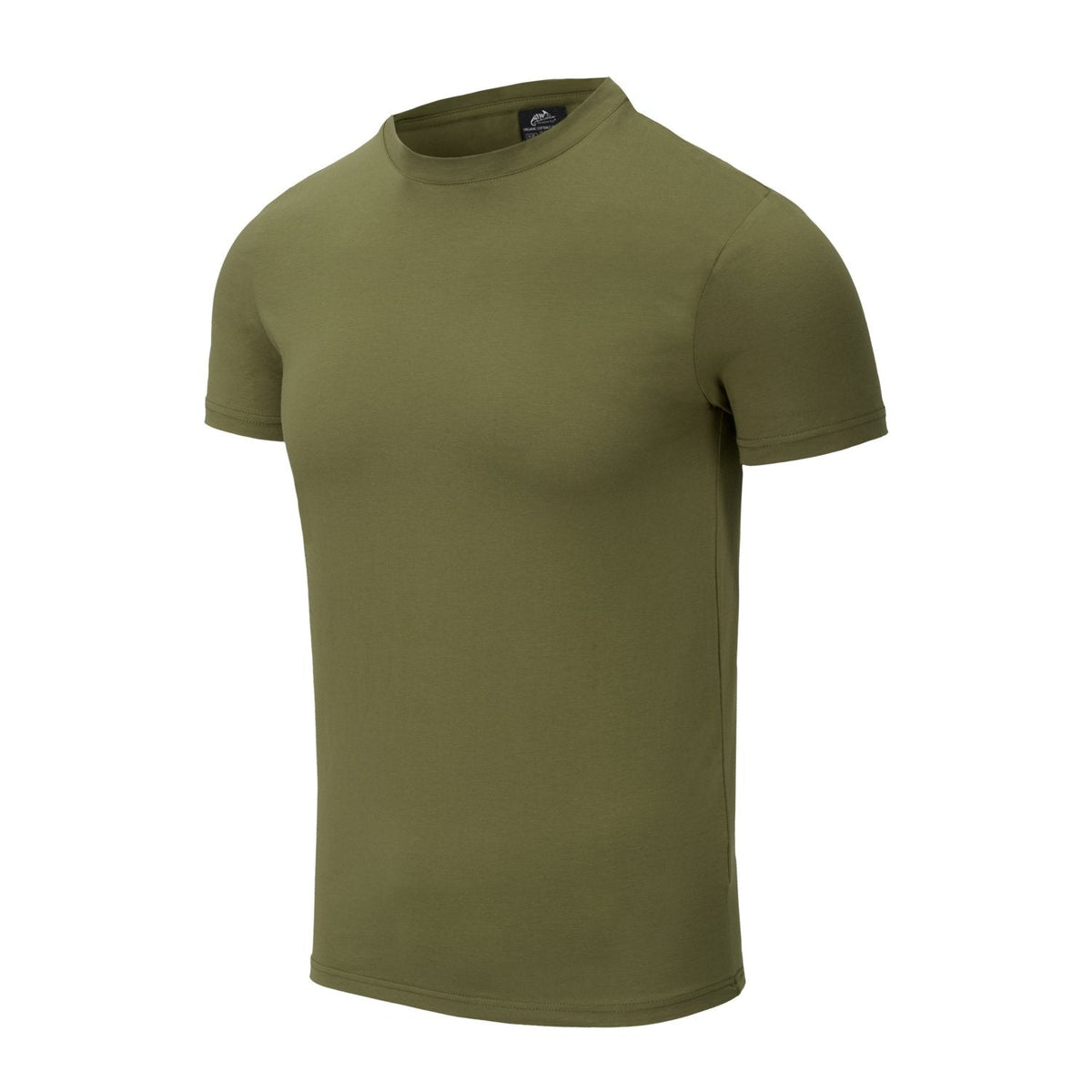 Ein HELIKON-TEX Helikon-Tex T-Shirt Slim aus Bio-Baumwolle in U.S. Green ist auf weißem Hintergrund abgebildet. Das T-Shirt mit Rundhalsausschnitt und schmaler Passform ist aus einem Dreiviertel-Winkel ohne sichtbare Logos oder Muster dargestellt.
