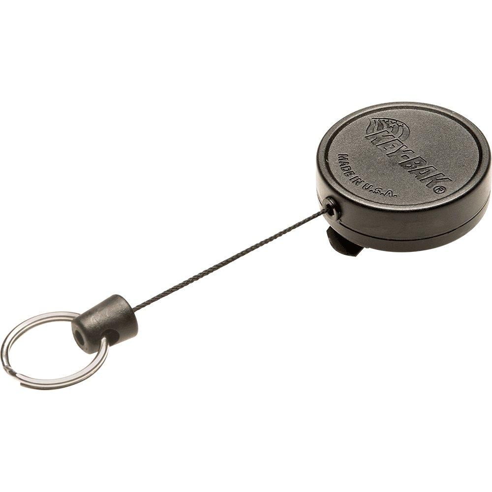 Der KEY-BAK Key-Bak 6 Black Schlüsselhalter ist ein runder, schwarzer, einziehbarer Schlüsselanhänger mit einem Schlüsselring aus Metall und einer ausziehbaren Kevlar-Schnur, auf deren Oberfläche das KEY-BAK-Logo und "Made in U.S.A." eingeprägt sind.