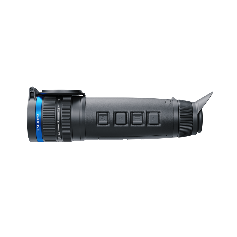 Das PULSAR Pulsar Wärmebildgerät Telos LRF XL50 ist ein handgehaltenes digitales Wärmebildmonokular mit zylindrischer Form, seitlichen Tasten, blauem Akzentring in der Nähe der Frontlinse und hinterem Okular, isoliert auf weißem Hintergrund dargestellt.