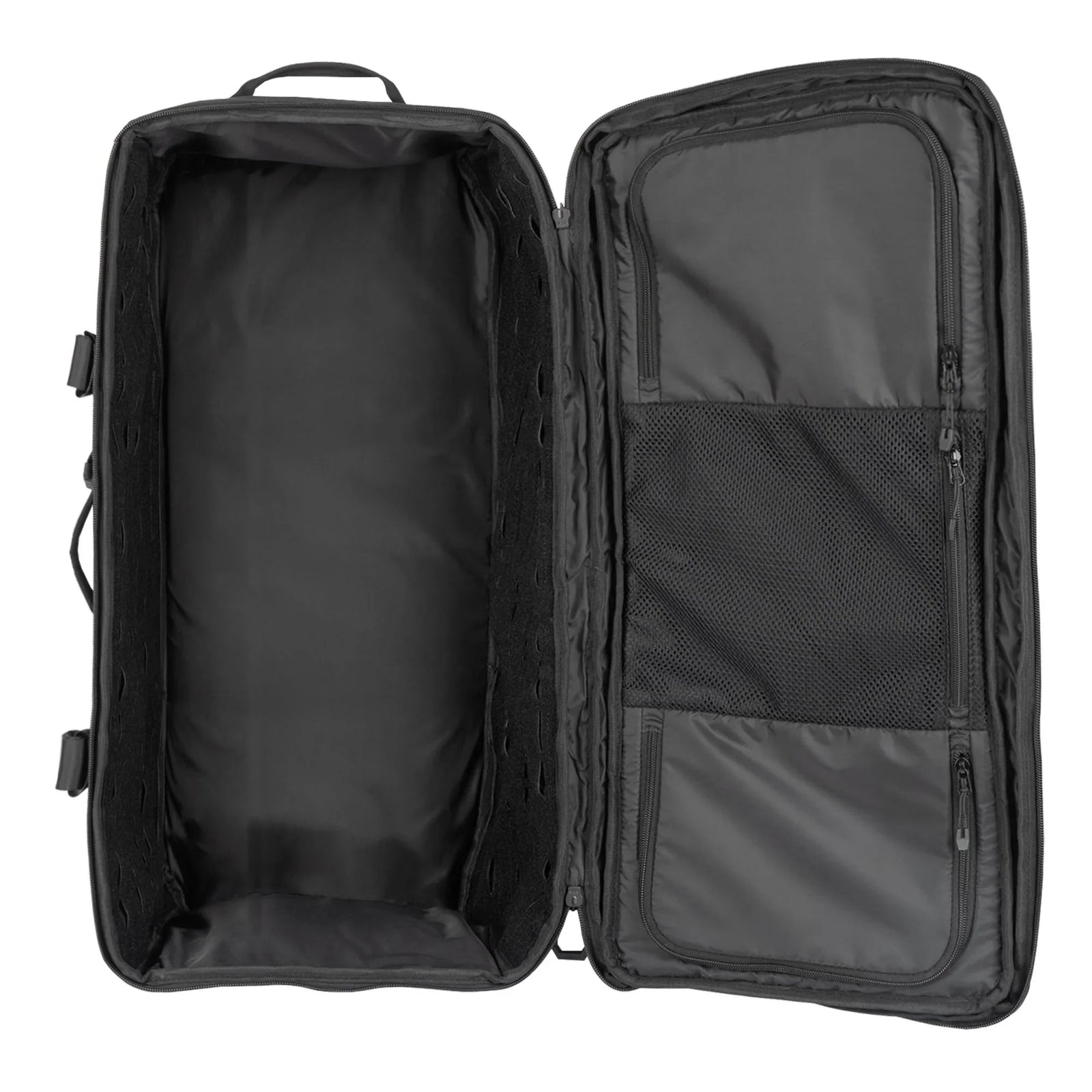 Die STOIRM 50L Duffel Bag von STOIRM liegt offen und flach und offenbart ein geräumiges Hauptfach und zwei Netztaschen mit Reißverschluss im Inneren - perfekt als wasserfeste Tasche oder vielseitige Reisetasche.