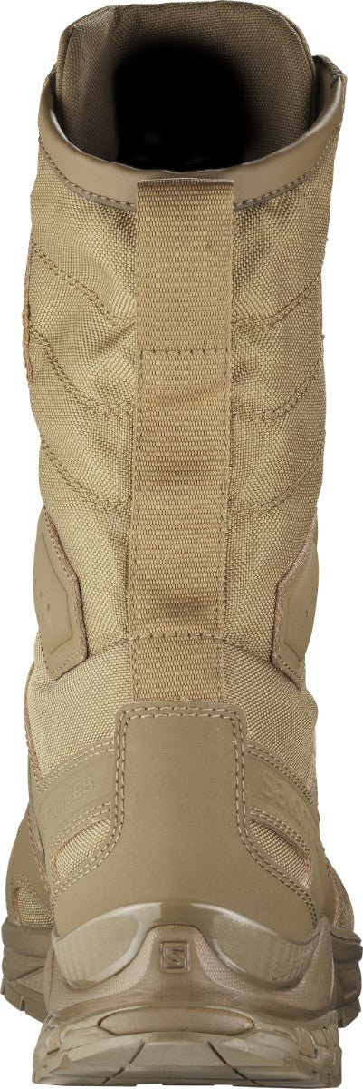Der SALOMON FORCES XA FORCES JUNGLE - Coyote Brown ist ein brauner taktischer Stiefel mit verstärkten Nähten, strapazierfähigem Material und einer robusten Gummisohle, der von hinten gezeigt wird.