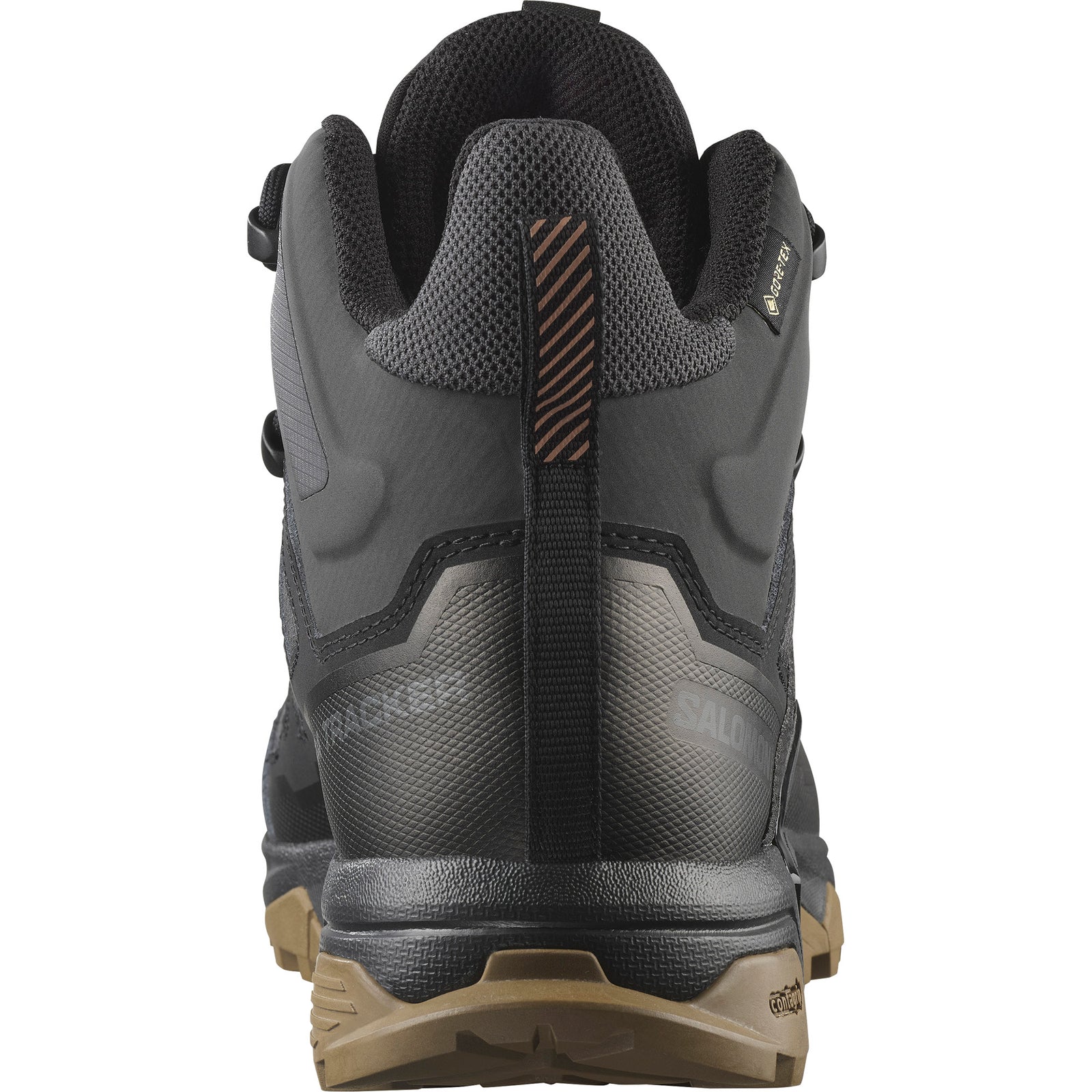 Rückansicht eines SALOMON TRACKER X ULTRA TRACKER GTX in Schwarz/Asphalt/Koyote mit Gore-Tex, mit strukturierter Ferse, brauner Außensohle, Zuglasche und Salomon-Logo - perfekt für den Outdoor-Einsatz bei jedem Wetter.