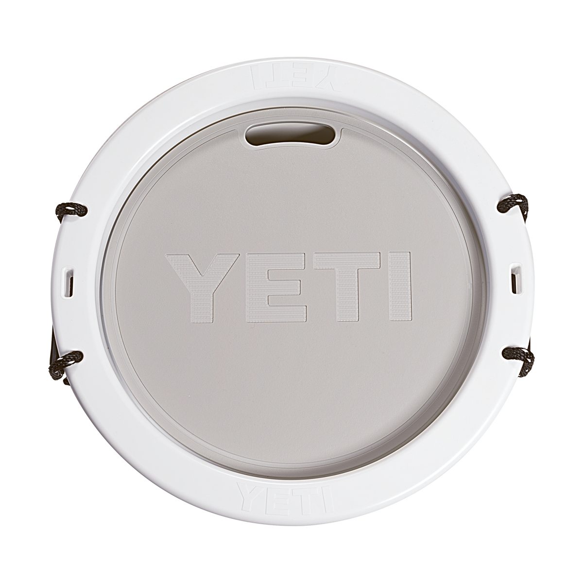 Draufsicht auf den durchsichtigen Deckel des YETI® Deckel Tank 45 mit geprägtem YETI-Schriftzug, weißem Rand mit Tragegriff und schwarzen Befestigungsschnüren - perfekt für den Deckel Ihrer Partymaschine.