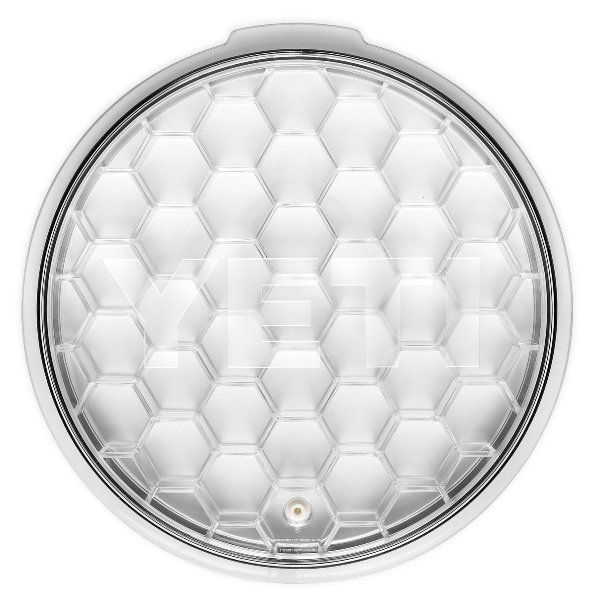 Draufsicht auf den YETI® Deckel für Loadout 19 Liter Eimer - Klar, mit sechseckigem Muster, kleinem Ventil am Rand und großem weißen "YETI"-Logo in der Mitte. Entwickelt für die Verwendung mit dem 19-Liter-Eimer YETI LoadOut.