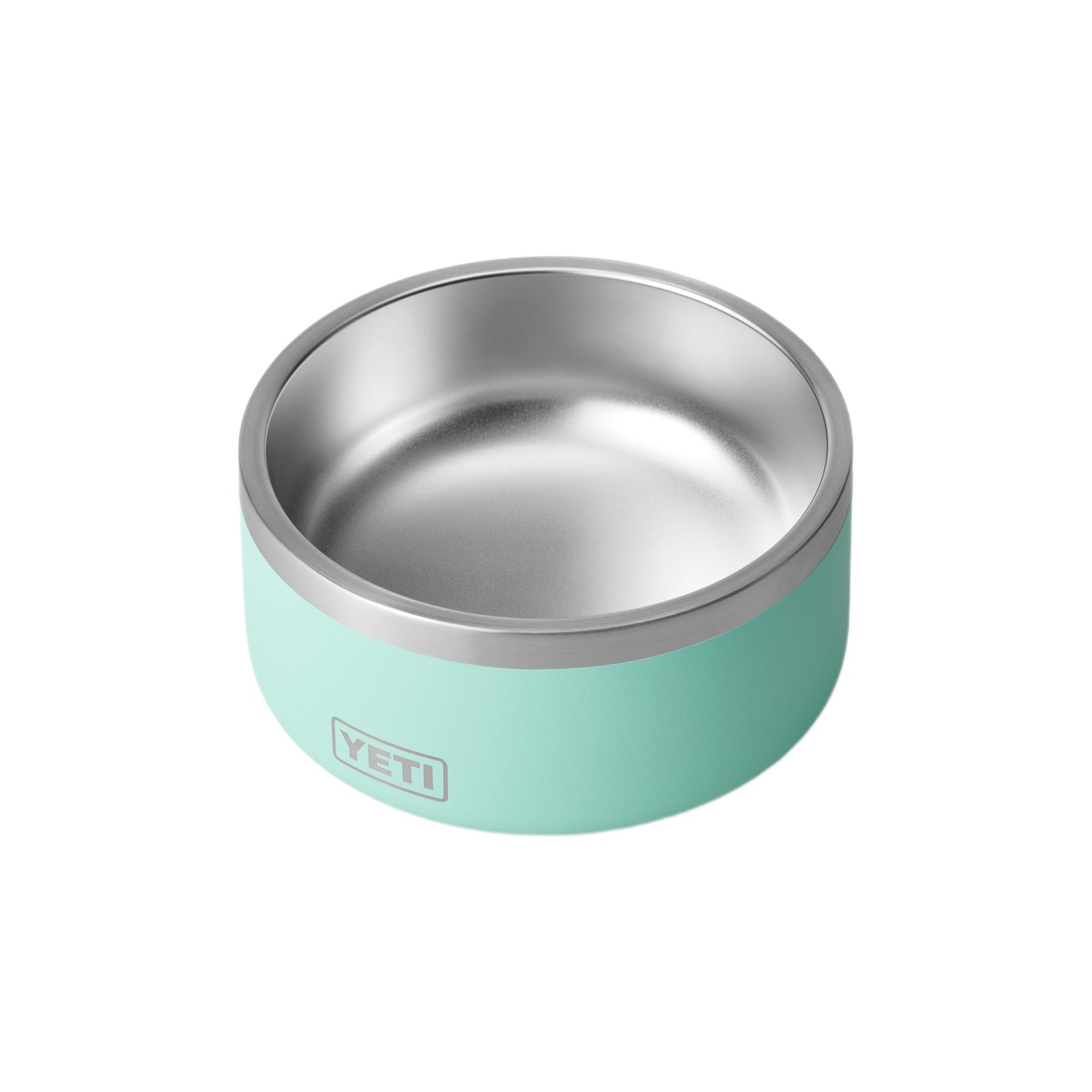 Der YETI® Hundenapf Boomer™ 4 - Seafoam ist ein robuster Hundenapf mit Edelstahl-Innerem, einem seafoam-grünen Äußeren und geprägtem YETI Logo.