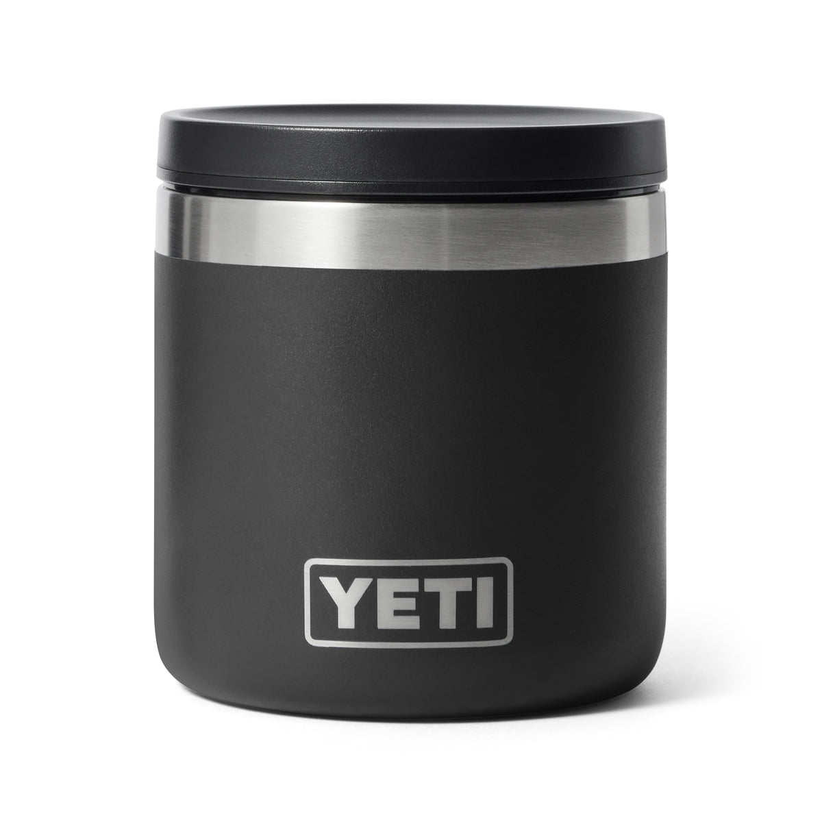Der YETI® Isolierter Essensbehälter Rambler 8 oz in Schwarz mit Edelstahl-Rand und passendem Deckel steht vor weißem Hintergrund. Das YETI Logo ist auf dem auslaufsicheren Food Jar gut sichtbar.