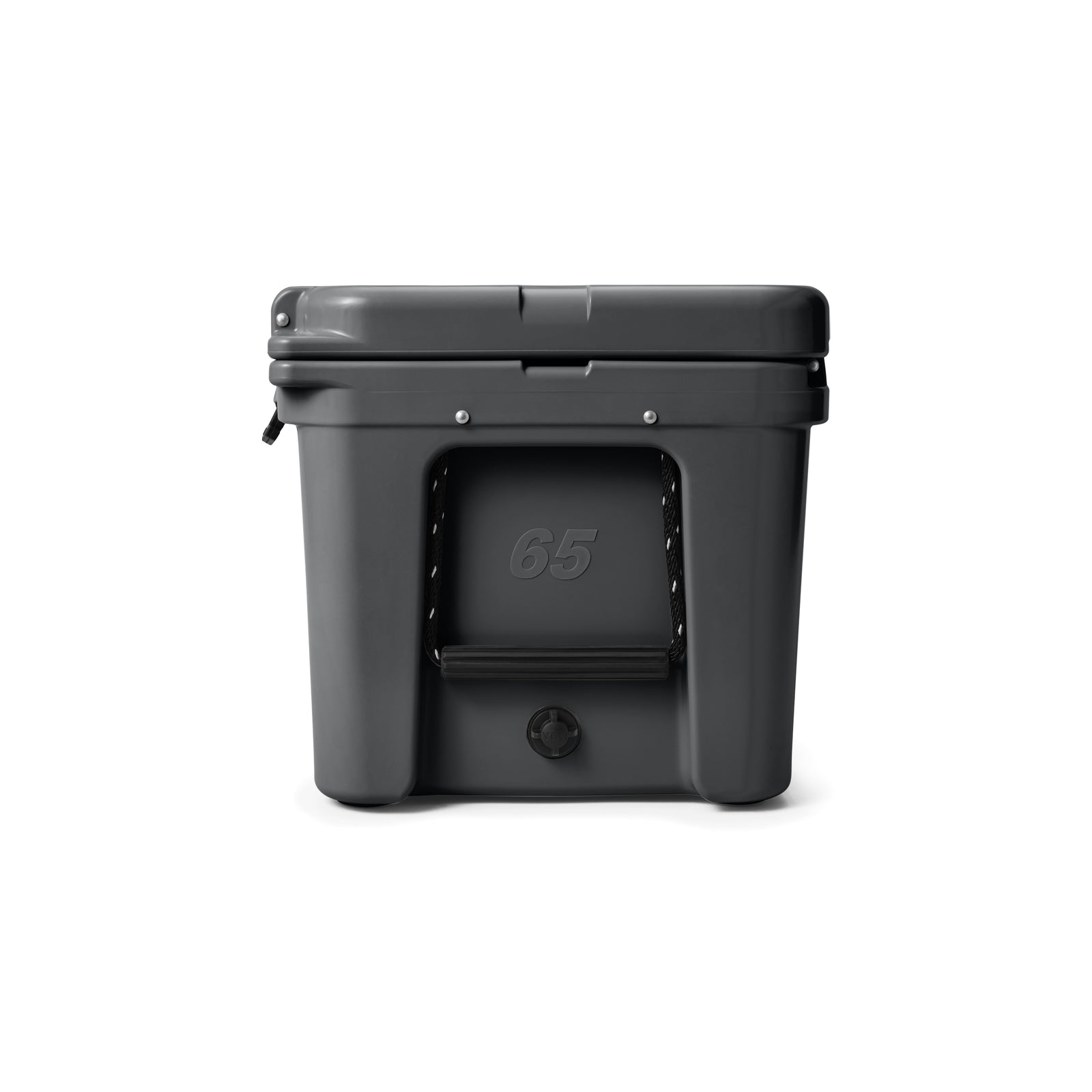 Frontansicht der YETI® Kühlbox Tundra 65 mit Tragegriff, Ablassschraube und geprägtem 65er-Logo - ideal für Camping - auf weißem Hintergrund. Marke: YETI.