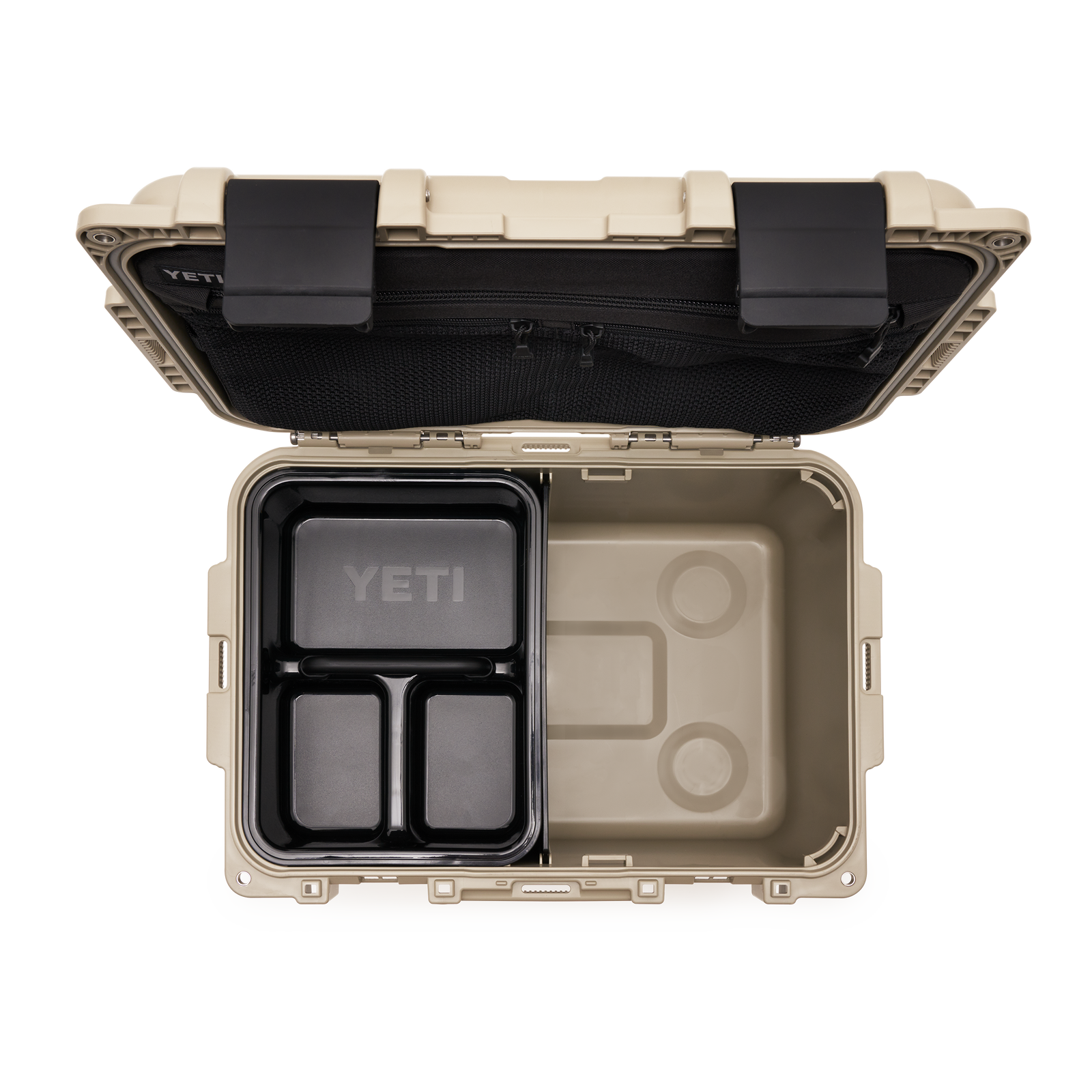 Draufsicht auf die braune YETI® LoadOut GoBox 30 von YETI, geöffnet, um schwarze Verschlüsse, ein herausnehmbares schwarzes Tablett mit Fächern und ein leeres Hauptfach mit geformten Abschnitten in einem robusten, wasserdichten Design zu zeigen.