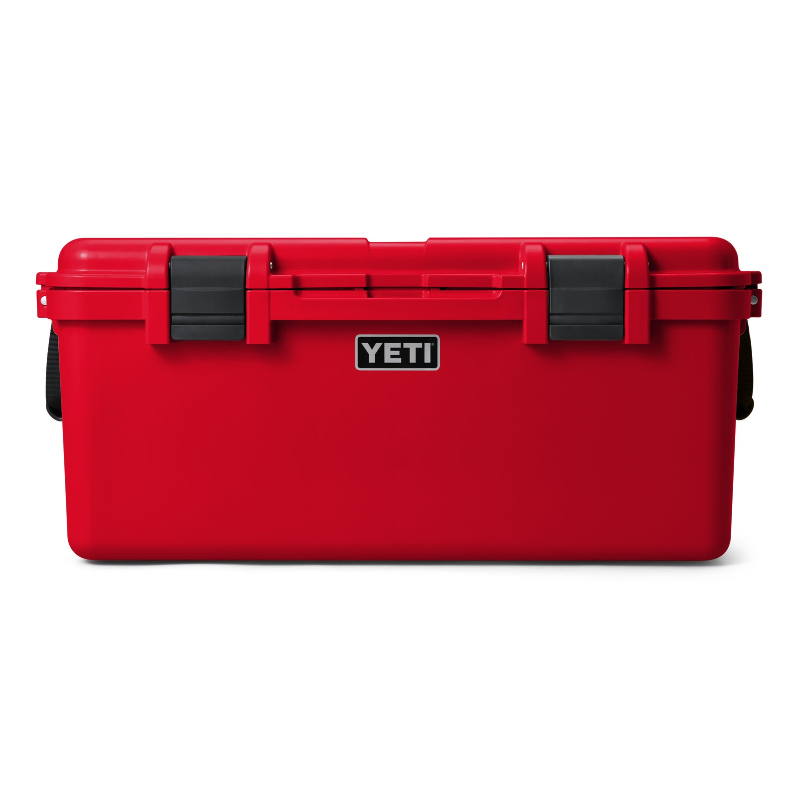 Die YETI® LoadOut GoBox 60 - Rescue Red verfügt über schwarze Seitengriffe und zwei schwarze Frontverschlüsse, die auf weißem Hintergrund dargestellt sind.