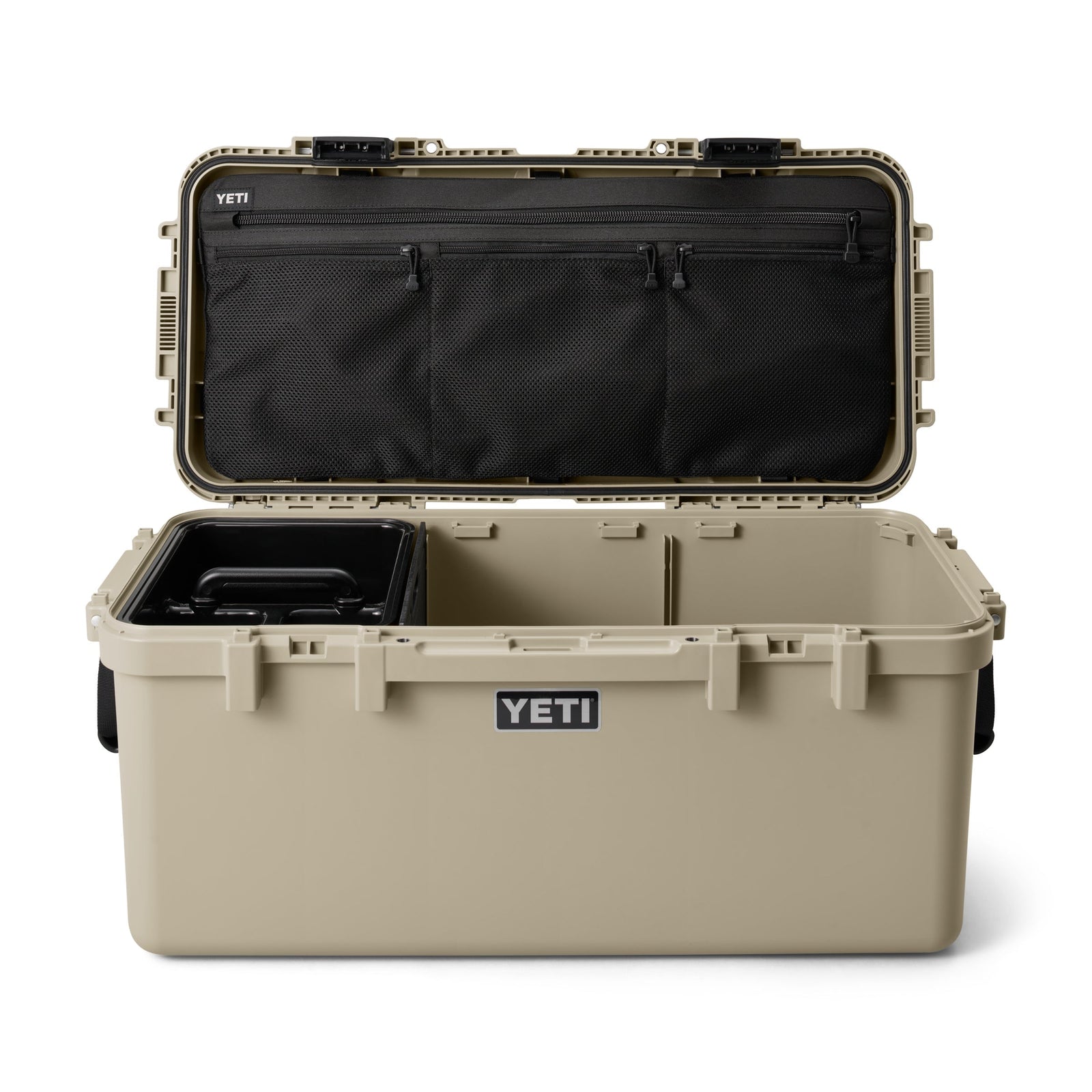 Die YETI® LoadOut GoBox 60 in Tan, mit offenem Deckel zeigt schwarze Fächer und Netztaschen. Diese robuste und wasserdichte YETI-Ausrüstungsbox hält Ihre Ausrüstung organisiert und schützt sie überall.