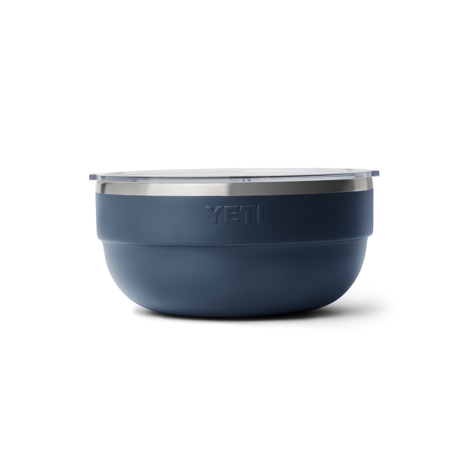 Die YETI® Rambler Bowl Large - Navy von YETI, eine isolierte Schale mit mattem Finish und geprägtem Logo, ist auf einem weißen Hintergrund mit einem klaren Kunststoffdeckel abgebildet.