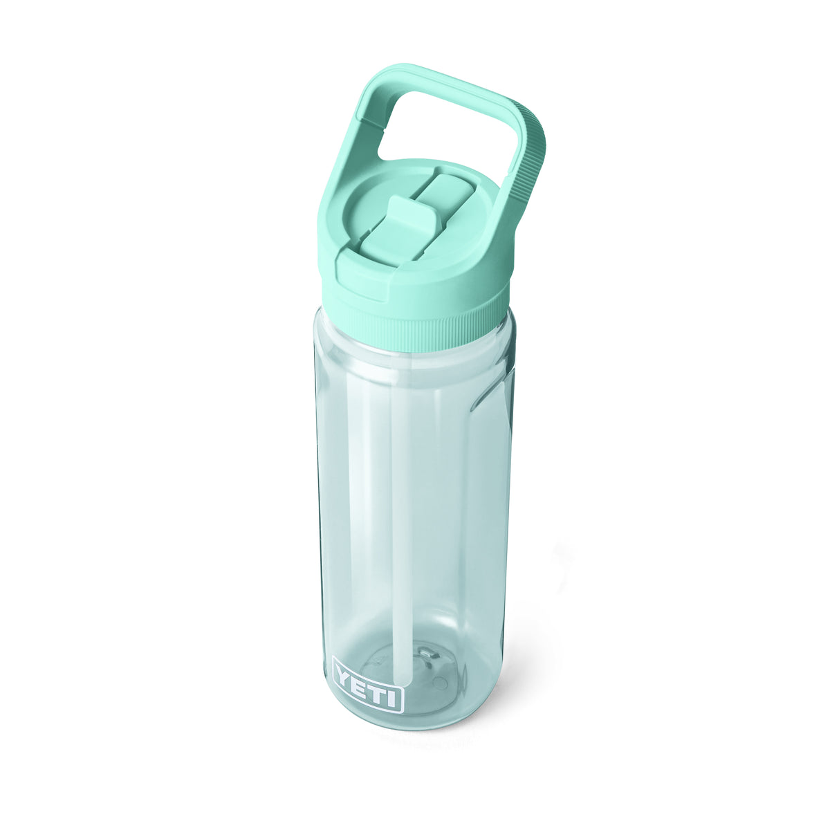 Eine YETI® Yonder™ 750ml Straw Wasserflasche in Seafoam mit integriertem Trinkhalm und robustem Griff am Deckel steht aufrecht vor weißem Hintergrund.
