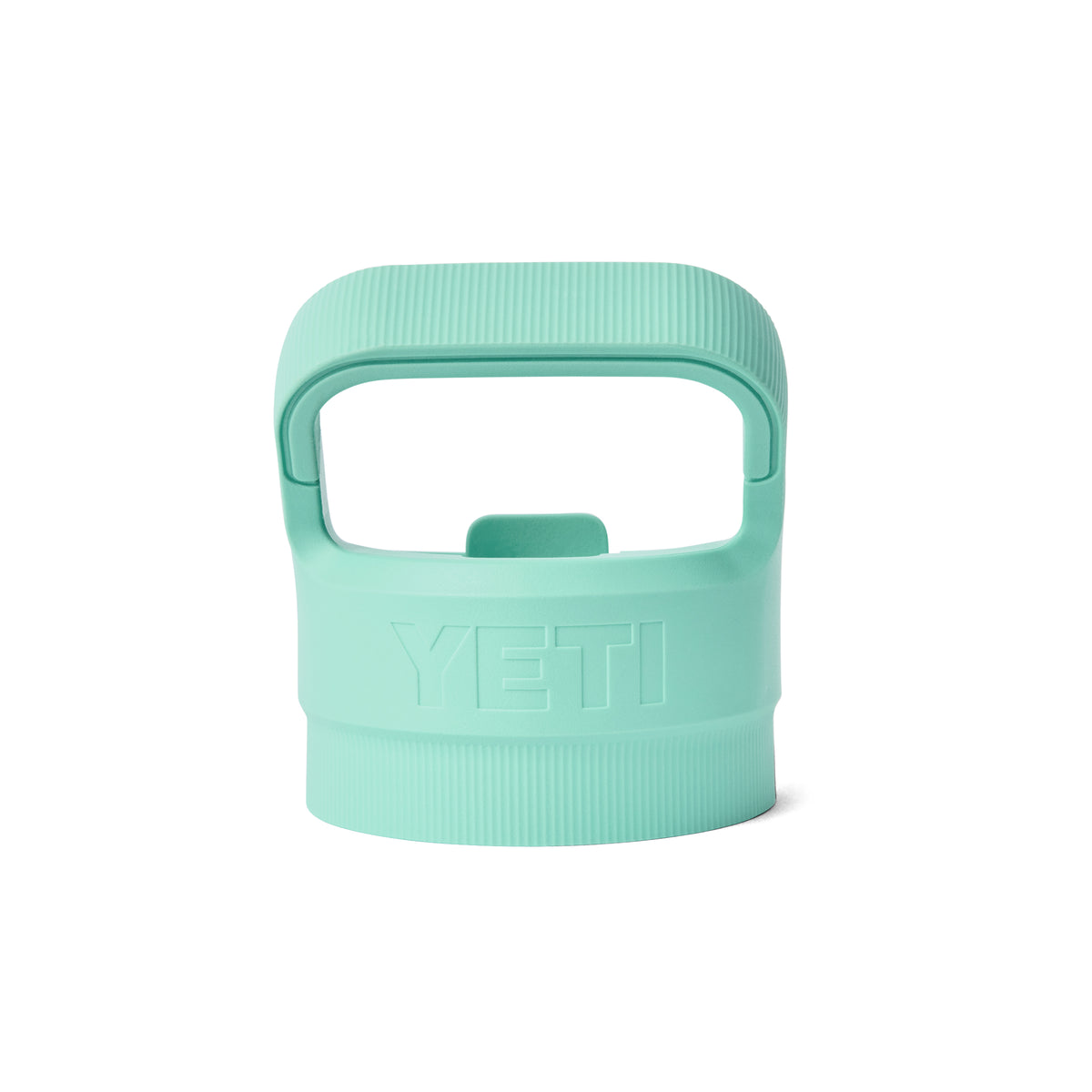 Ein türkisfarbener YETI-Deckel mit einem großen, strukturierten Griff und geprägtem YETI-Logo, entworfen für die BPA-freie YETI® Yonder™ 750ml Straw Wasserflasche - Seafoam, abgebildet auf einem schlichten weißen Hintergrund.