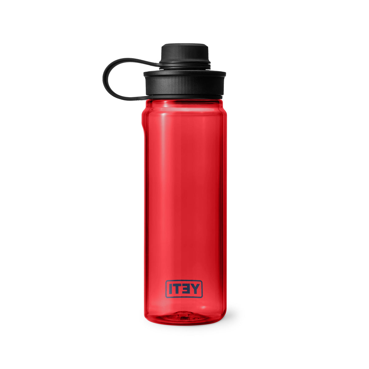 Die YETI® Yonder™ 750ml Wasserflasche in Rescue Red ist transparent, BPA-frei und auslaufsicher. Sie besitzt einen schwarzen Schraubdeckel mit Trageschlaufe sowie das YETI Logo nahe dem Boden - ideal für sorgenfreie Hydration unterwegs.